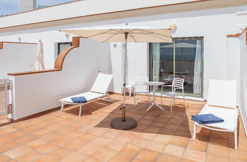 Room, Duque de Najera, Costa De La Luz