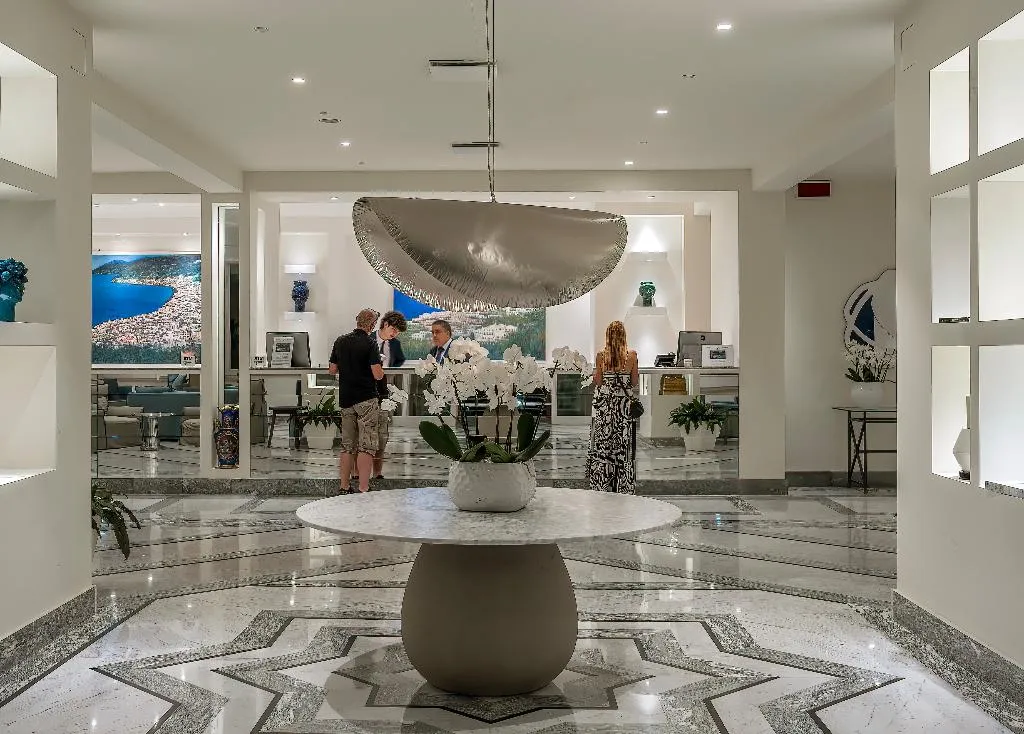 Lobby, Grand Hotel Vesuvio, Naples