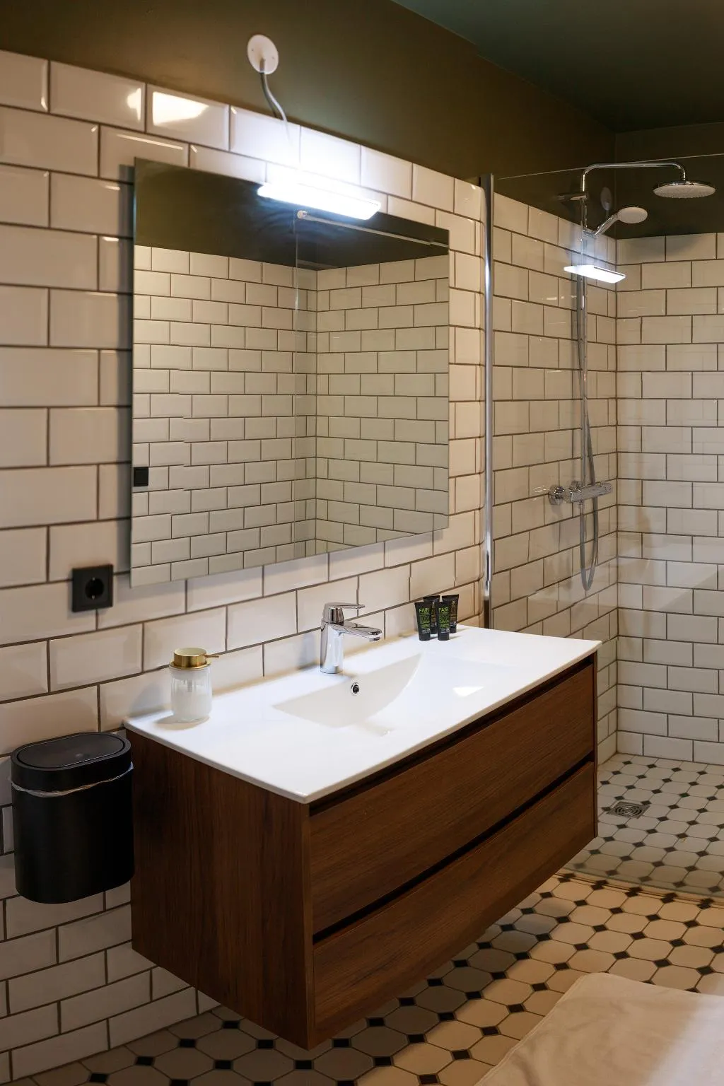 FAMILY ROOM CAPACITY 8 Room, Kex Hostel, Reykjavik
