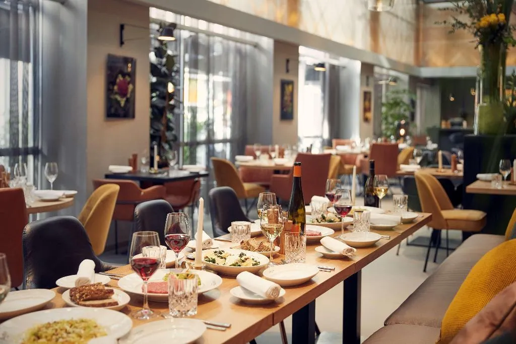 Restaurant, Park Plaza Victoria Amsterdam, Amsterdam