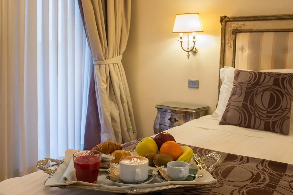 DOUBLE SUPERIOR Room, Atlantic Palace, Florence