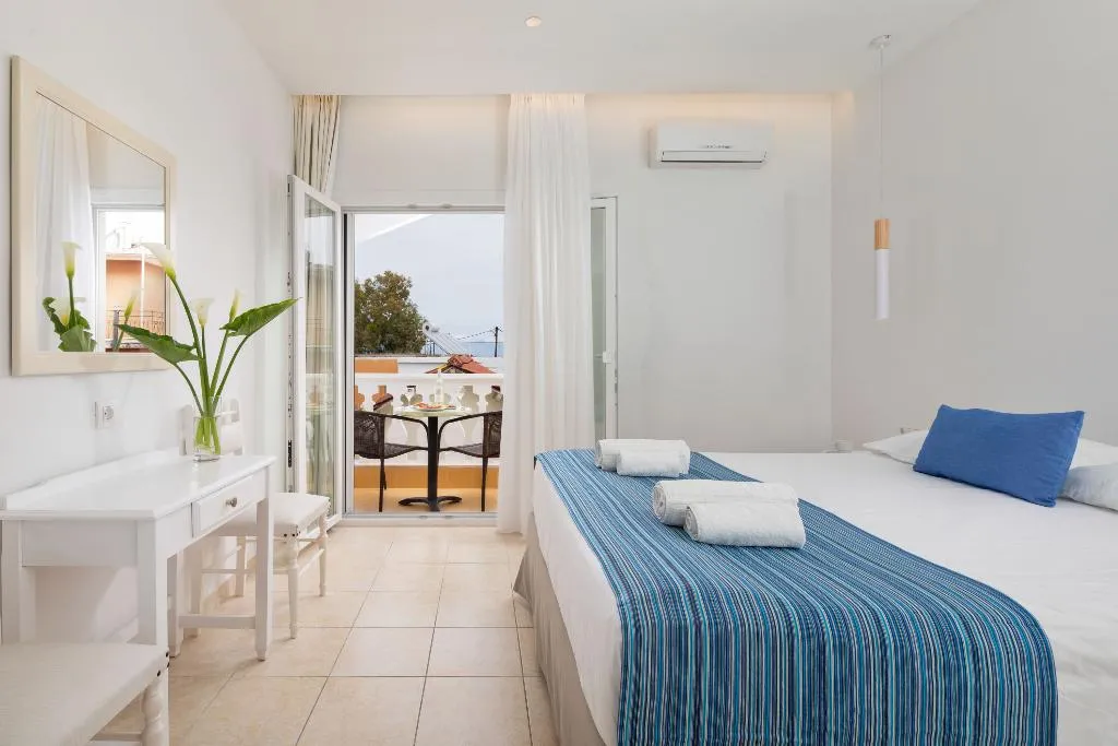 Room, Bella Vista Beach Hotel & Studios, Corfu