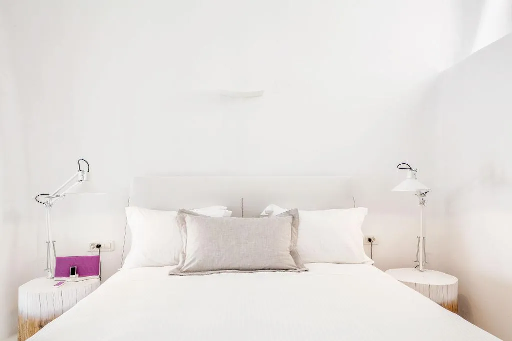 SUITE DELUXE WITH PRIVATE POOL Room, Charisma Suites, Santorini