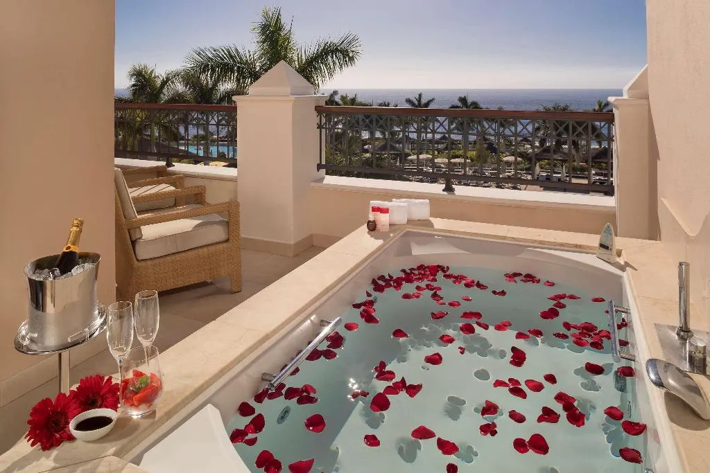 Room, Redlevel At Melia Palacio De Isora, Tenerife
