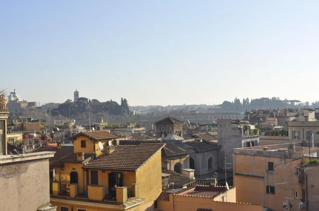 Room, Window On Rome, Rome