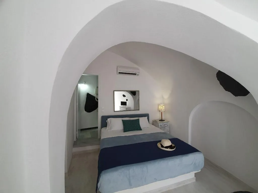 Room, Zenith Blue, Santorini