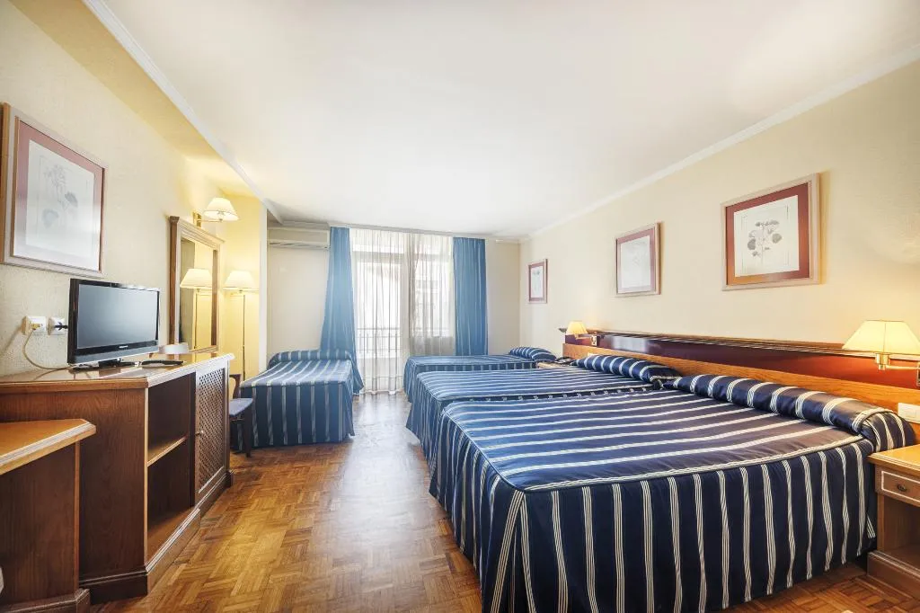 TRIPLE STANDARD Room, Óbal Hotel Marbella, Costa Del Sol