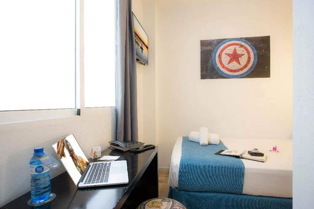 SINGLE STANDARD Room, Casual Vintage Valencia, Valencia