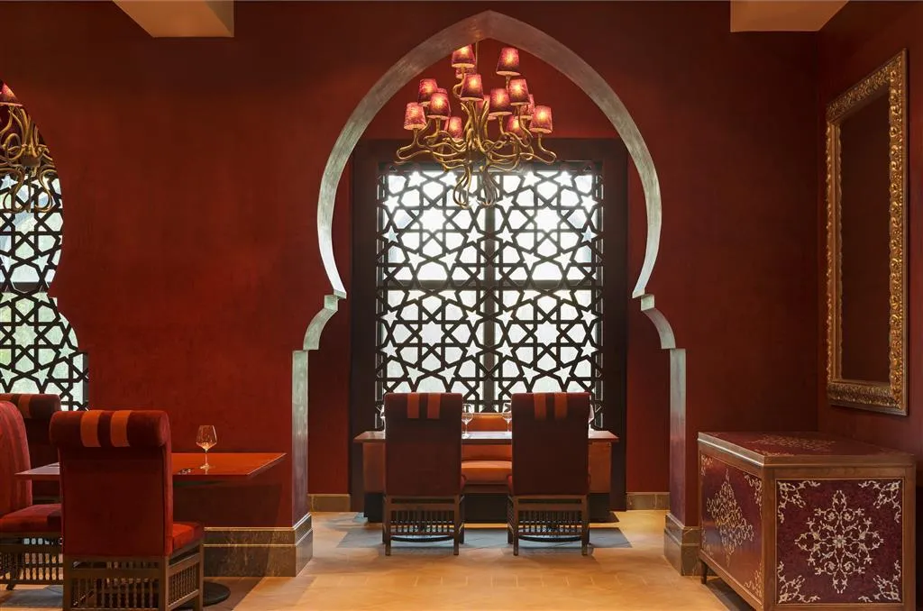 Bar, Ajman Saray, A Luxury Collection Resort, Dubai
