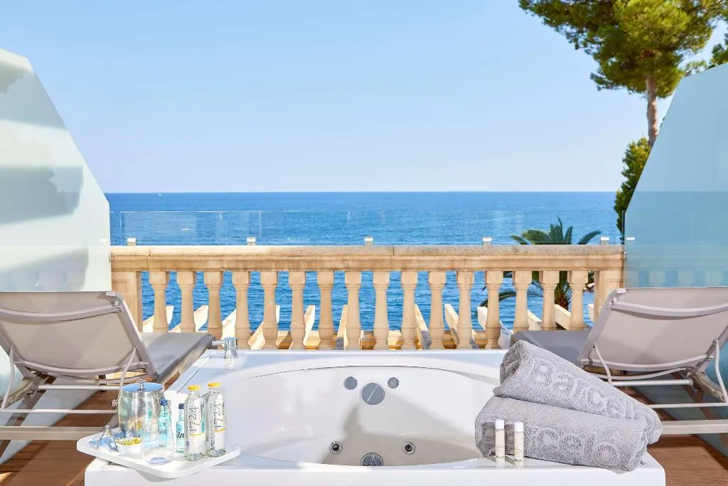 Double or Twin DELUXE SEA VIEW Room, Barcelo Illetas Albatros, Majorca