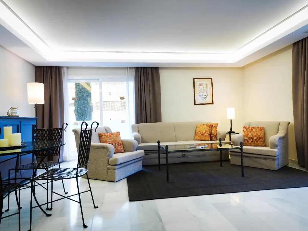 APARTMENT CAPACITY 6 TWO BEDROOMS Room, Monarque Sultan, Costa Del Sol