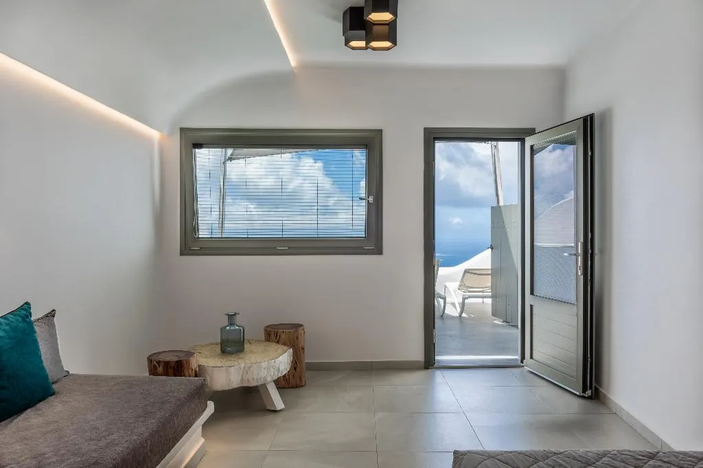 JUNIOR SUITE WITH JACUZZI Room, Kasimatis by La Perla, Santorini