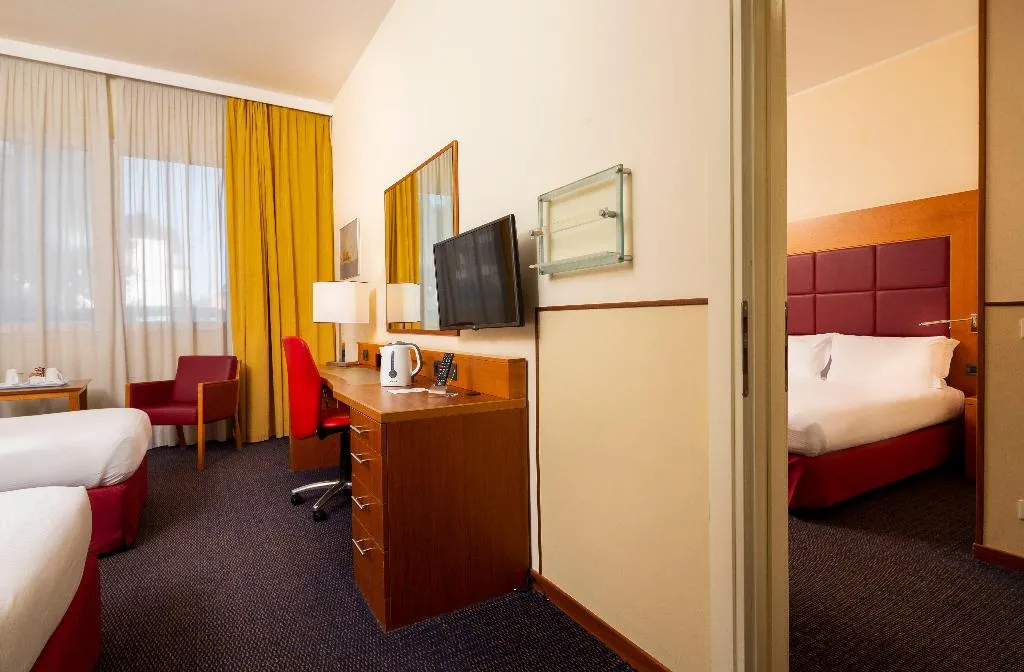 Room PREMIUM Room, Crowne Plaza Venice East Quarto D'altino, Venice