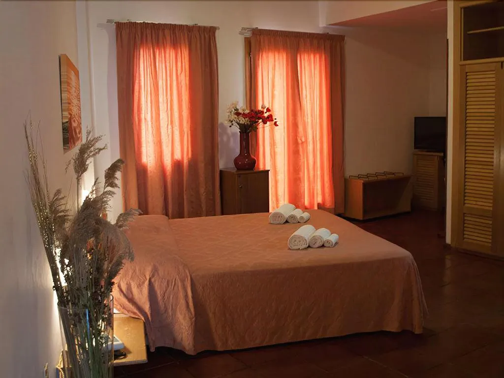 Room, Hotel Garibaldi, Olbia