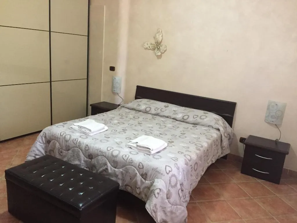 Room, Rudy Arenaile, Catania