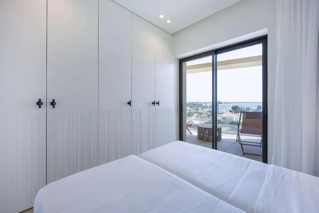 APARTMENT THREE BEDROOMS WITH VIEWS Room, The Editory Residence Lagos, Algarve