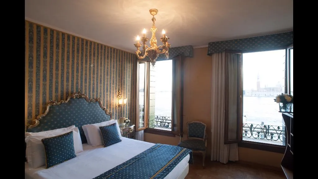 DOUBLE SUPERIOR LAGOON VIEW Room, Pensione Wildner, Venice