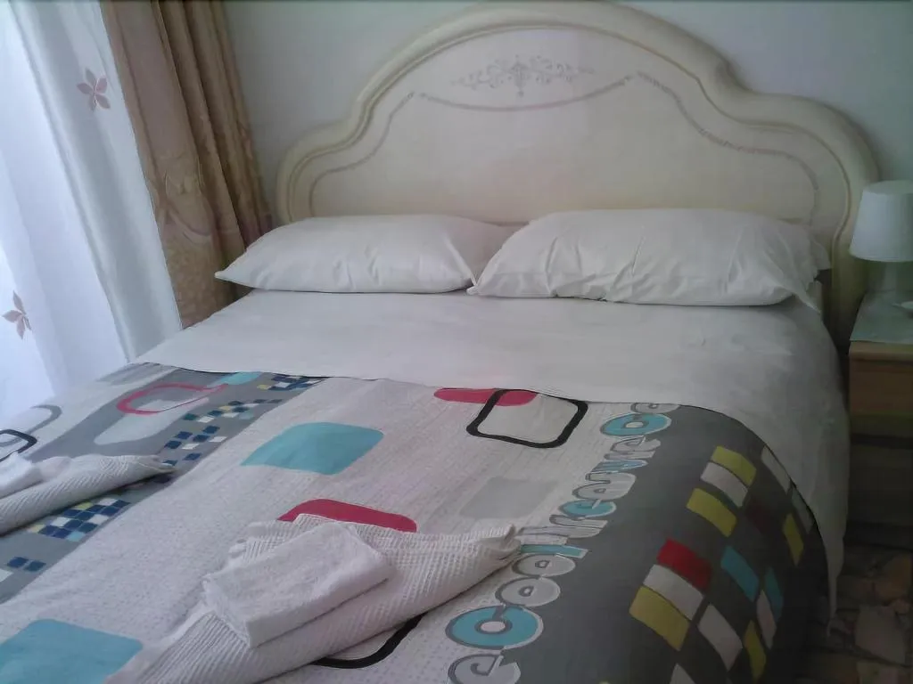 Room, Prince Inn, Naples