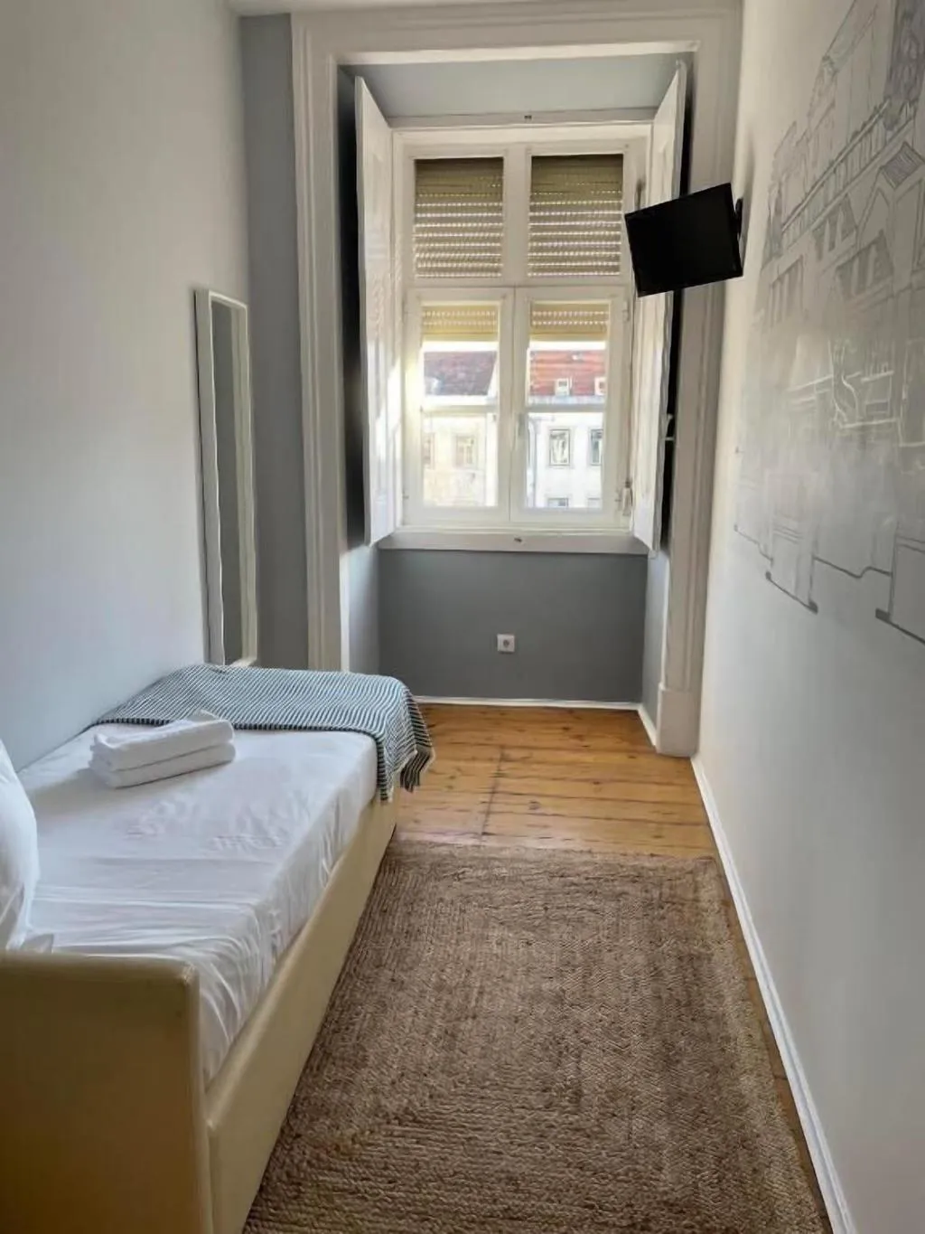 Room, Lisbon Check-In Guesthouse, Lisbon