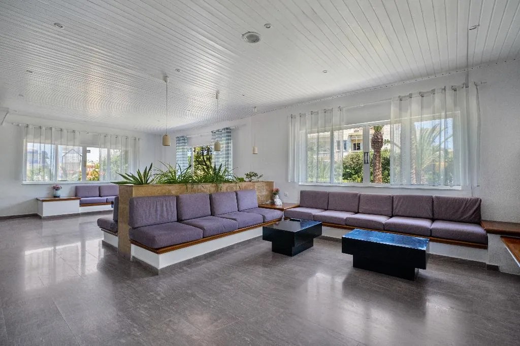 Lobby, Gorgona, Crete