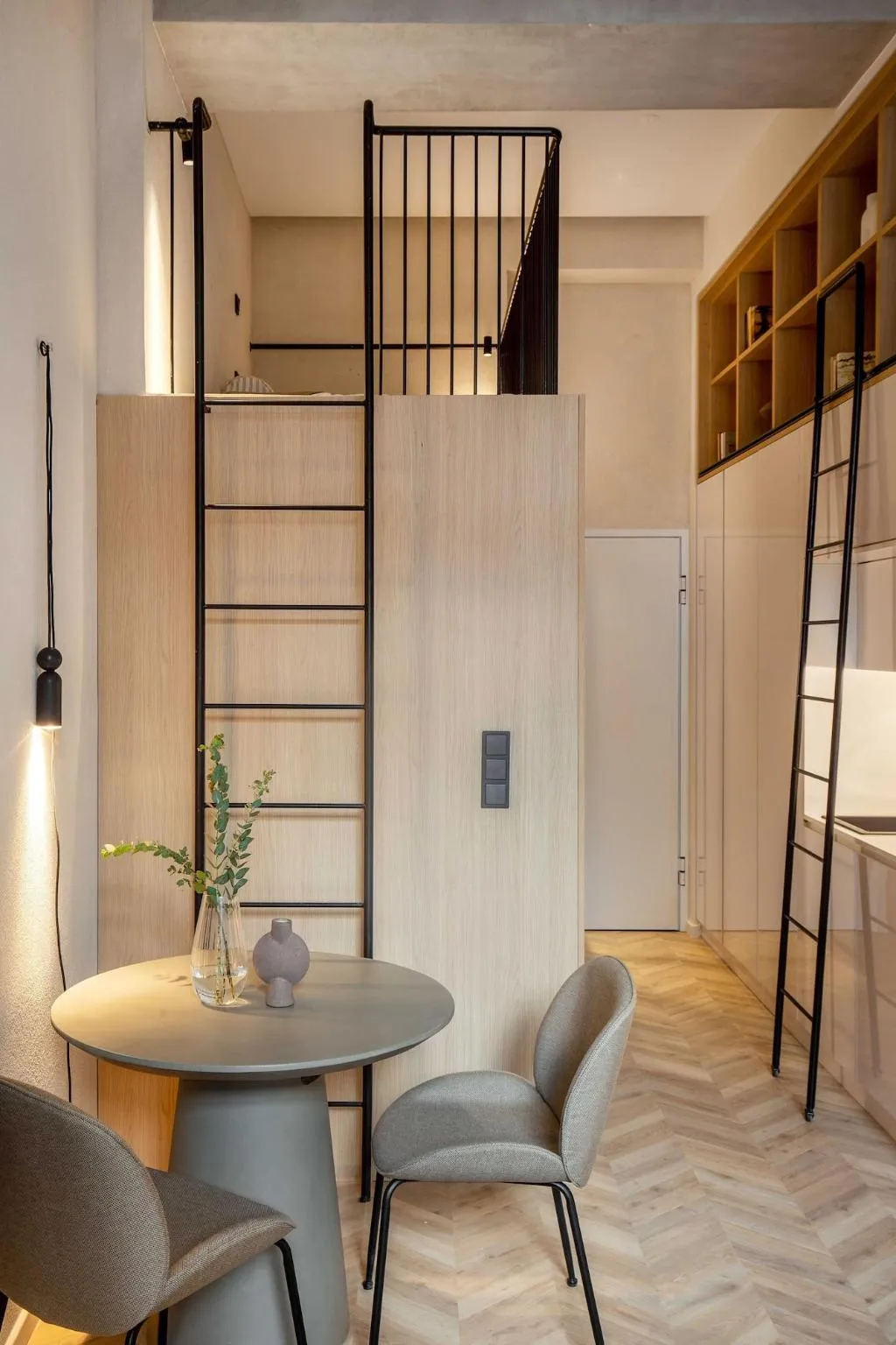 Room, Newel Psychiko, Athens