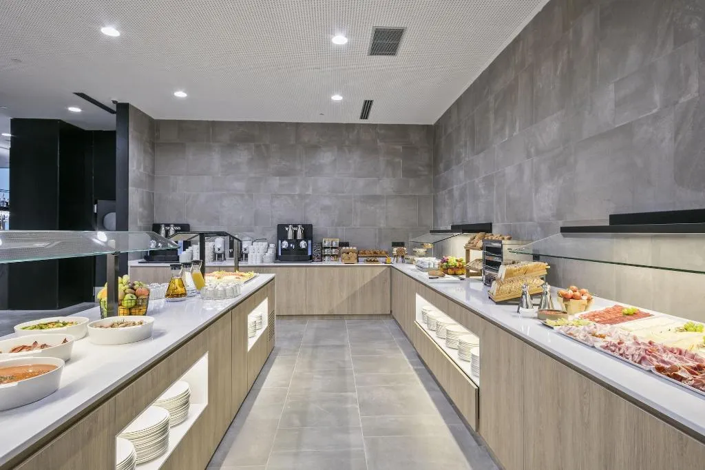 Restaurant, Hotel Acta Voraport, Barcelona