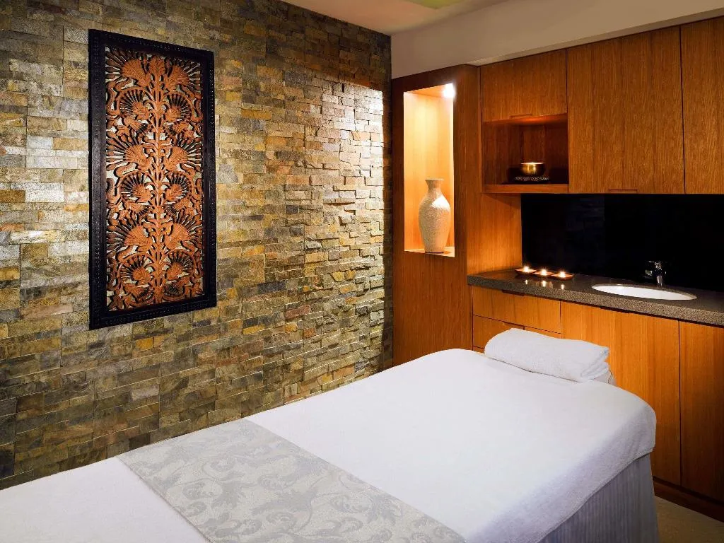 TWIN SUPERIOR Room, Novotel Dubai Al Barsha, Dubai