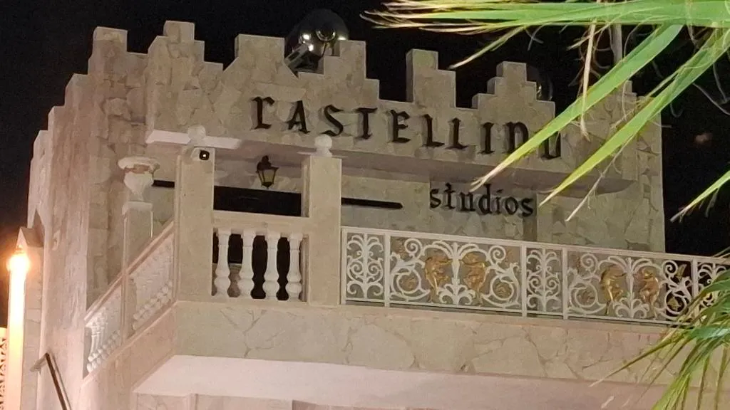 Room, Castellino Studios, Rhodes