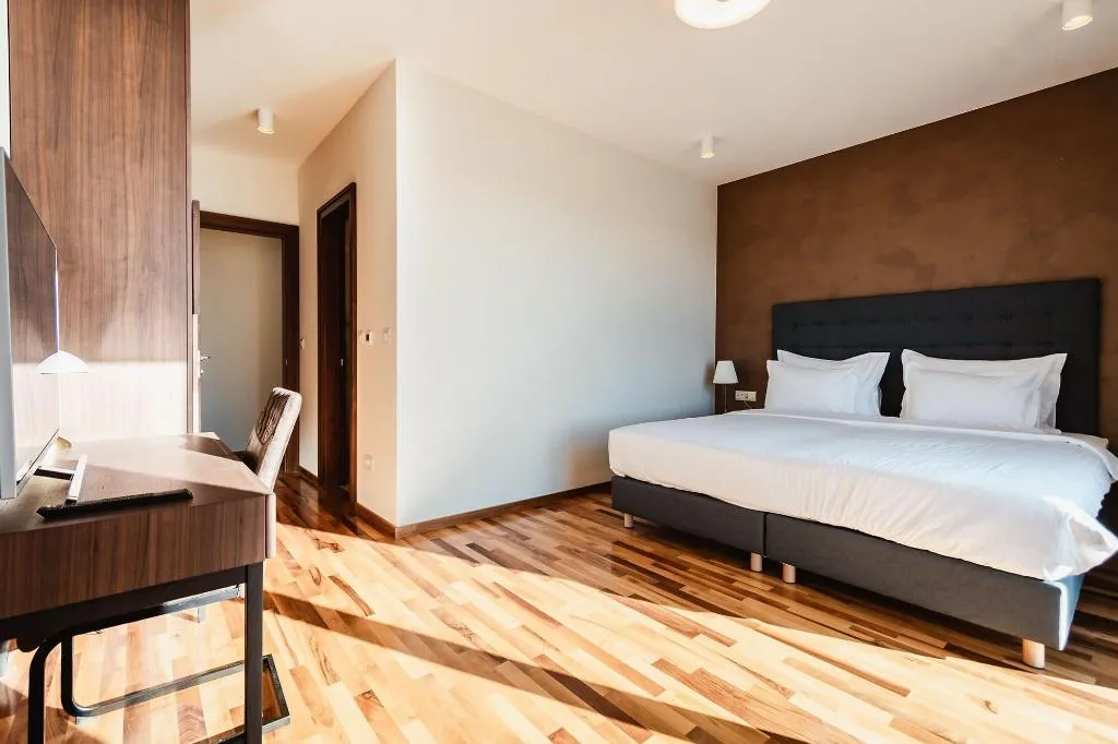 Room, Armerun Heritage Hotel & Residences, Split