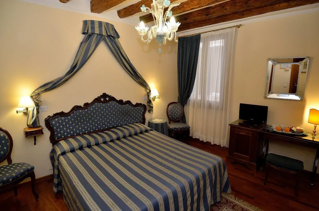 Double or Twin STANDARD Room, Da Bruno, Venice