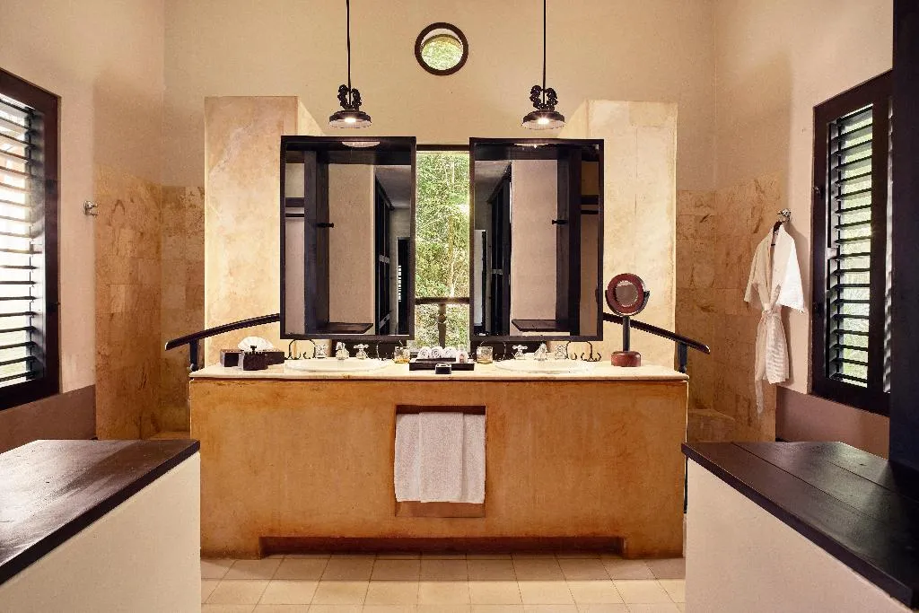 SUITE KING SIZE BED Room, Hacienda Uayamon, Cancun Area