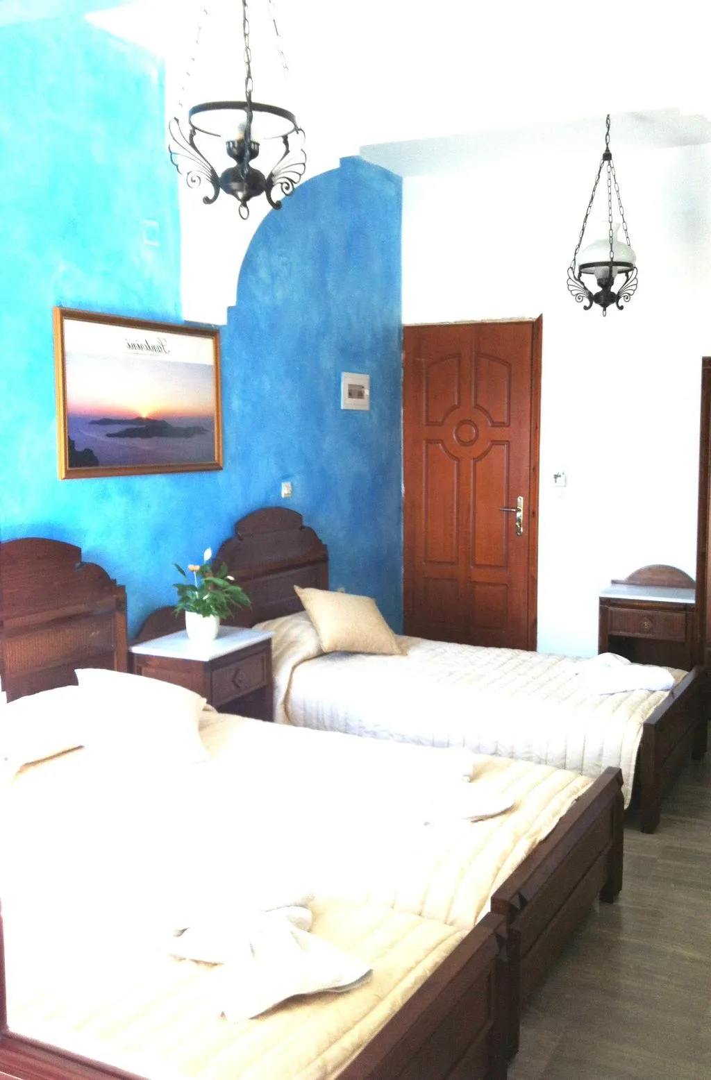 TRIPLE STANDARD Room, Emmanuela Studios, Santorini