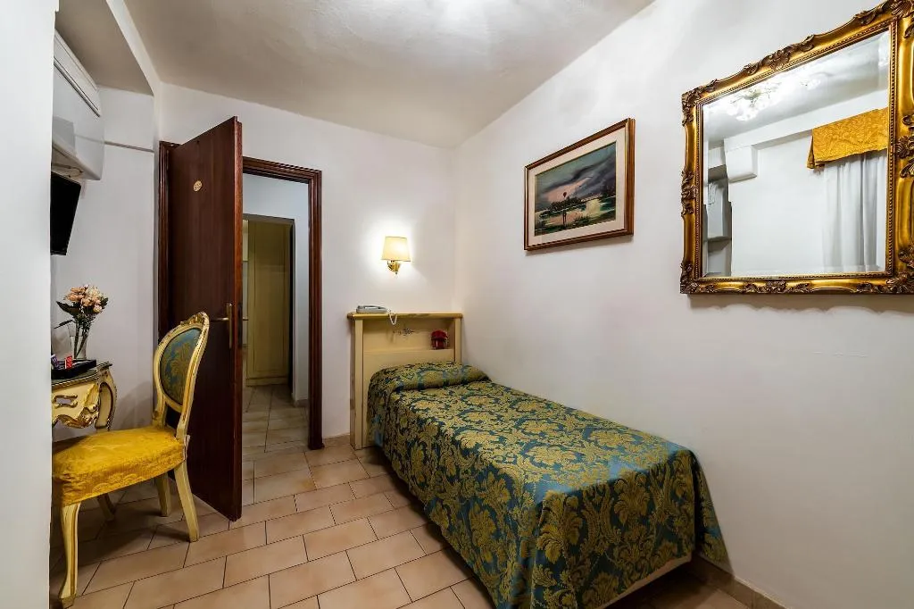 Room, Hotel Al Vagon, Venice