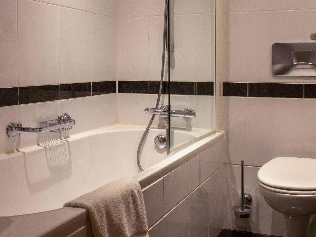TWIN CLASSIC Room, Swissotel Amsterdam, Amsterdam