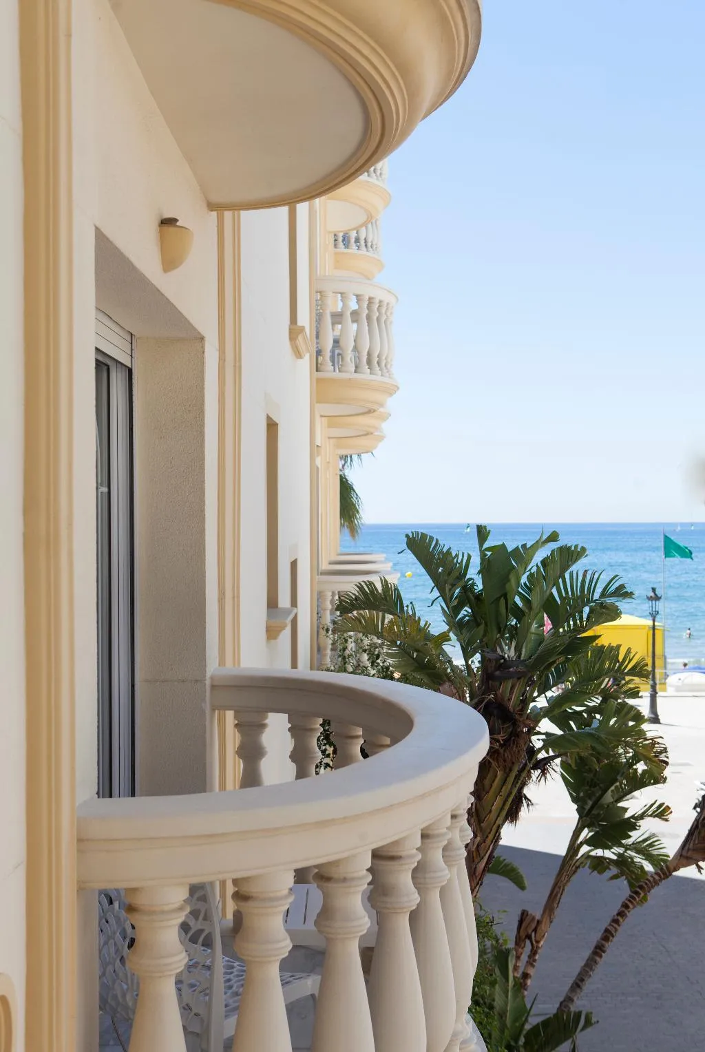 DOUBLE SUPERIOR Room, URH Sitges Playa, Costa Brava