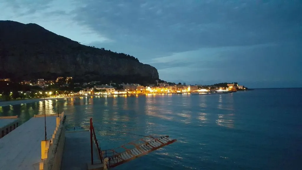 Sports and Entertainment, B&B Mondello, Palermo