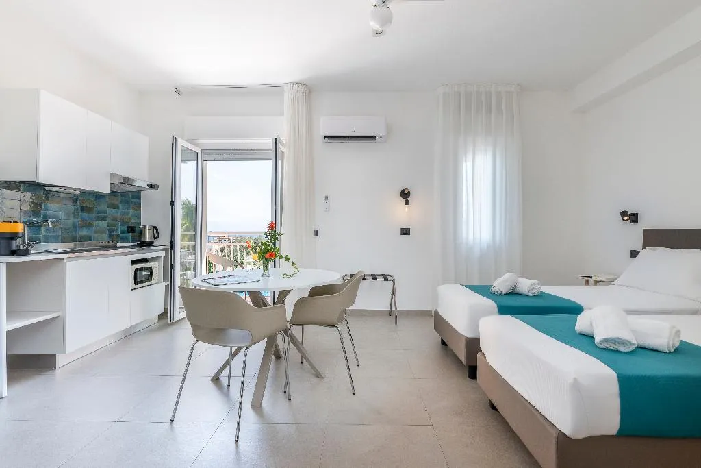 APARTMENT WITH BALCONY Room, Residence Villa Giardini, Taormina