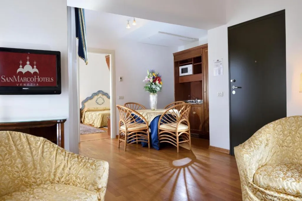 SUITE SUPERIOR Room, San Marco Palace, Venice