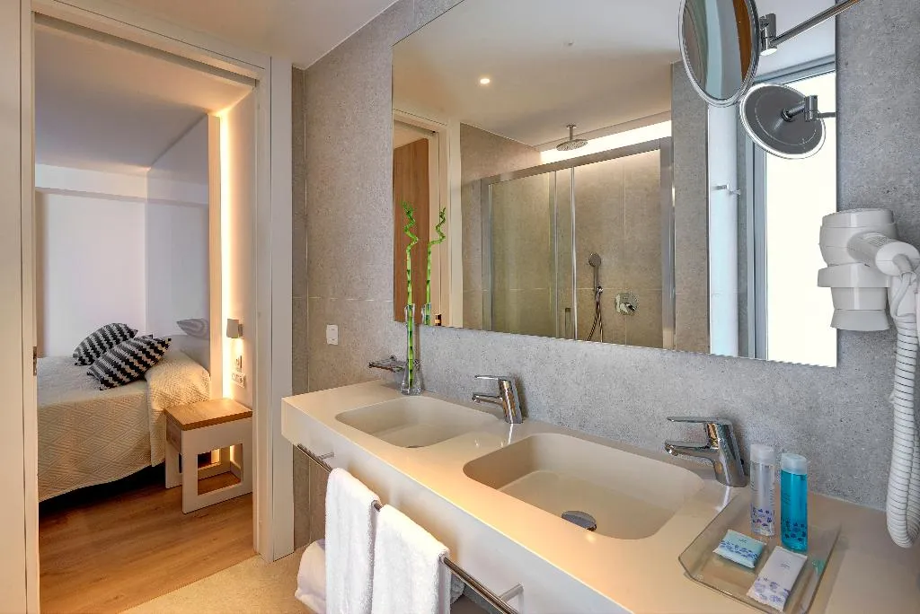 JUNIOR SUITE POOL VIEW Room, Hipotels Bahia Cala Millor Only Adults, Majorca