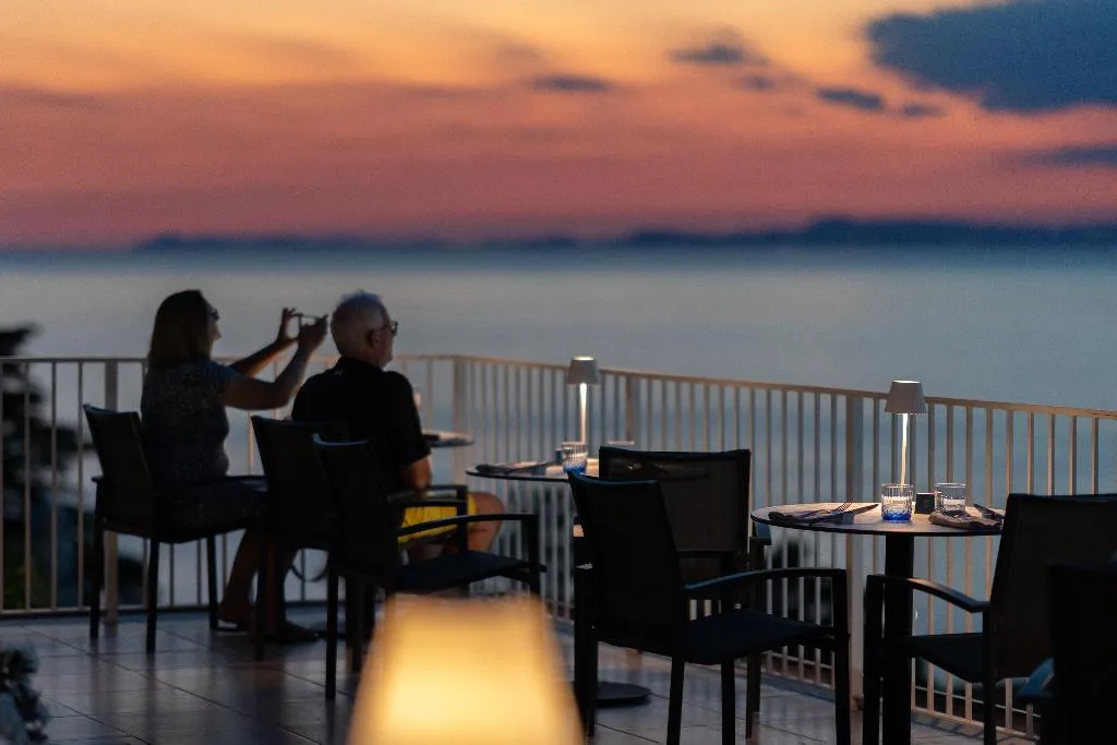 Restaurant, Relais Manfredi, Naples