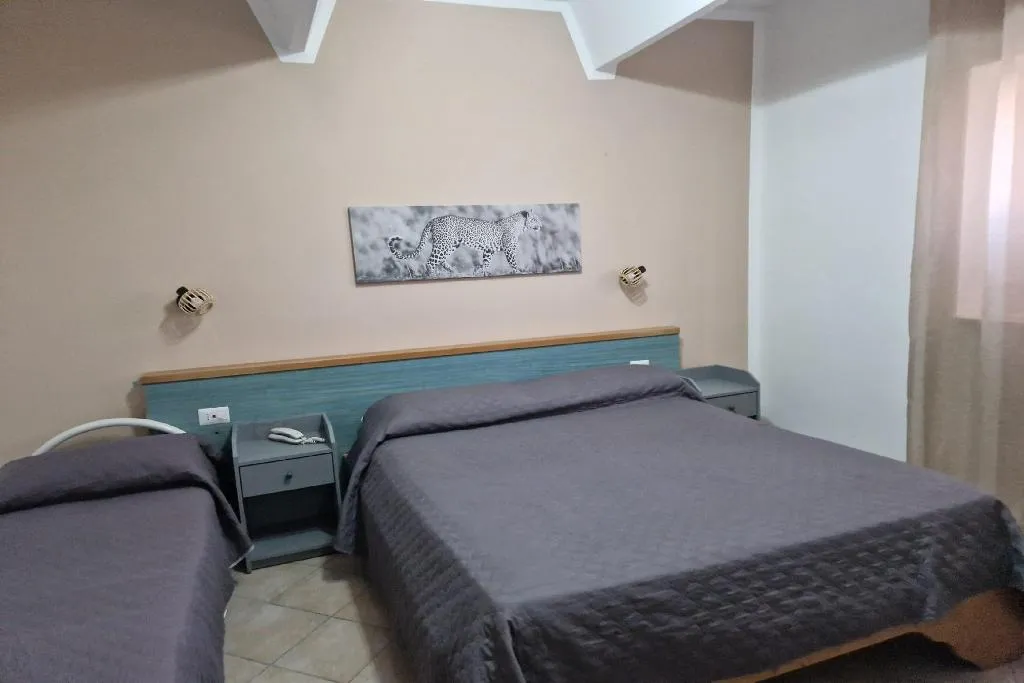 TRIPLE STANDARD Room, Hotel Martini, Naples