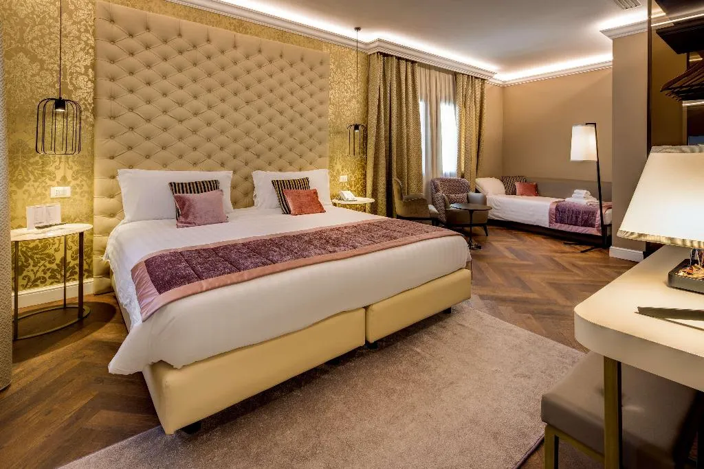 Room, CHC Continental, BW Premier Collection, Venice