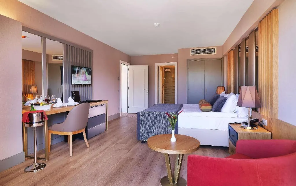 Room, Imperial Turkiz Resort Hotel, Antalya