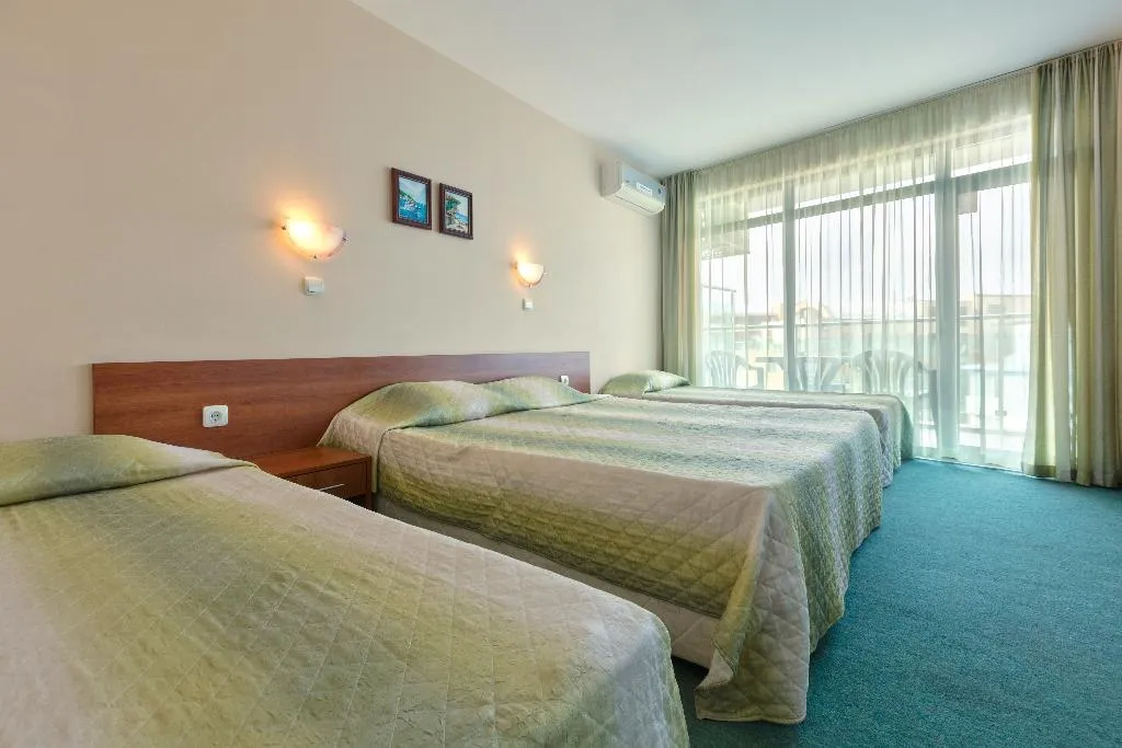 TRIPLE STANDARD Room, Hotel L&B Sunny Beach, Bourgas
