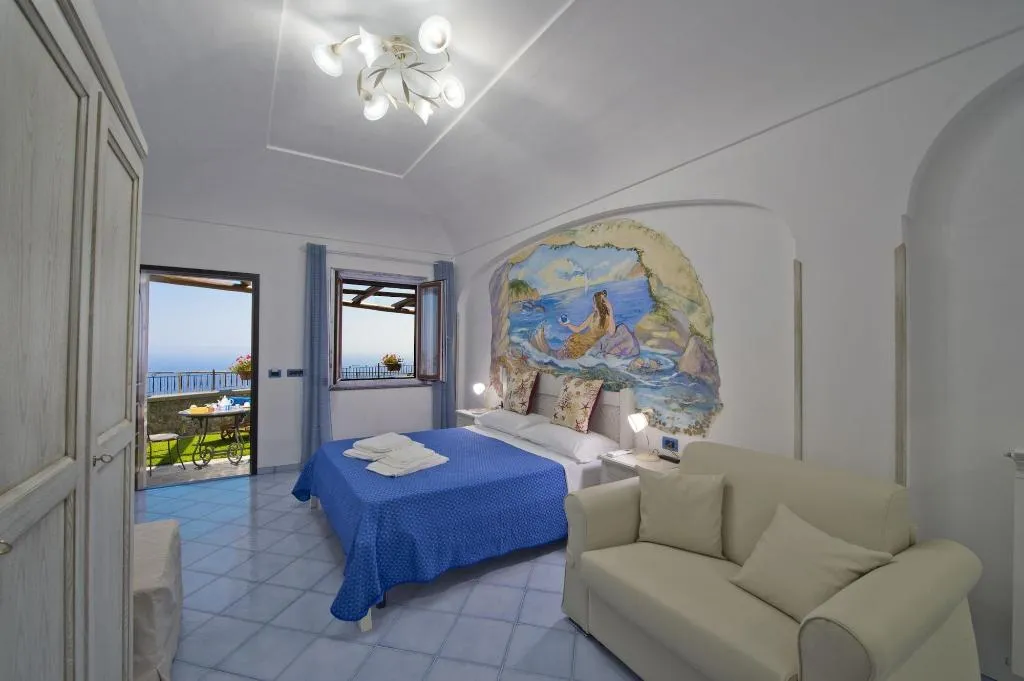 Room, La Mela Blu, Naples