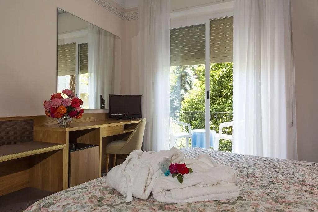 DOUBLE STANDARD Room, Astoria, Milan