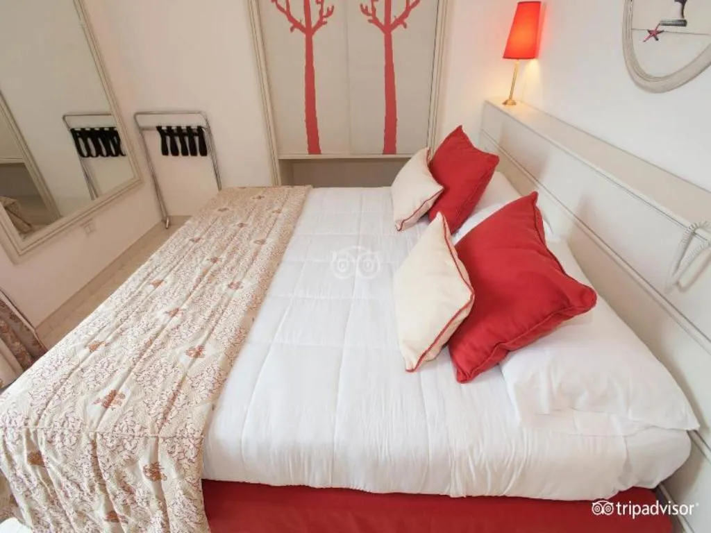 TRIPLE SUPERIOR SEA VIEW Room, Hotel Corallo Sorrento, Naples