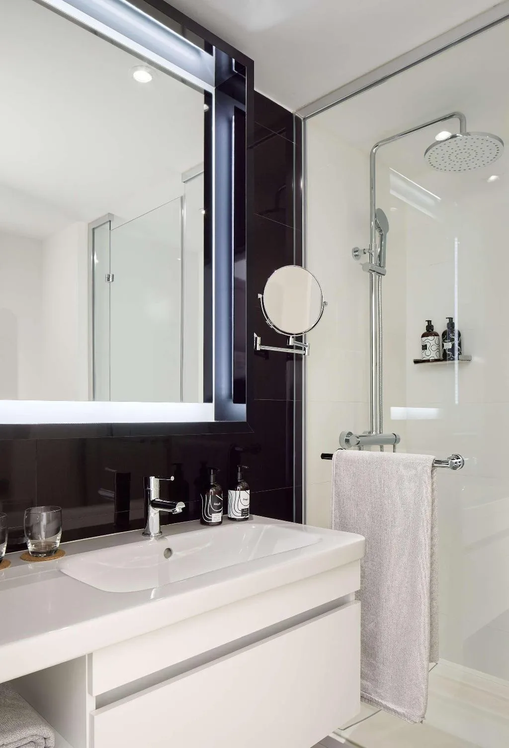 Double or Twin STANDARD Room, INNSiDE by Meliá Barcelona Apolo, Barcelona