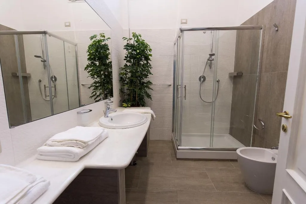 Room, Savoy Riviera, Naples
