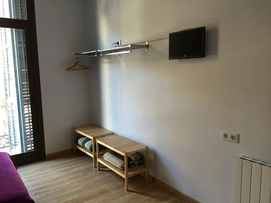 General view, Hostal Delfos, Barcelona